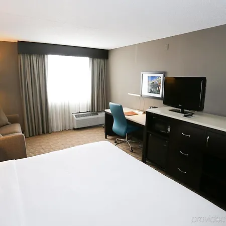 Wyndham Garden Westlake